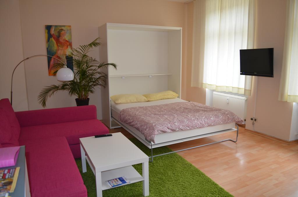 Ferienwohnung Barfly Трабен-Трарбах Экстерьер фото